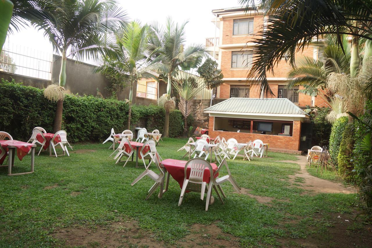 Florida Hotel Zaana Kampala Exterior photo